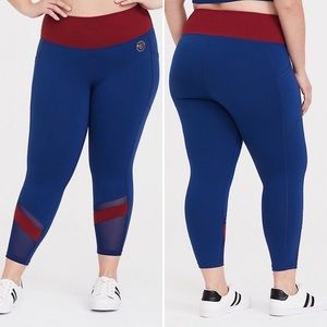 Her Universe/Torrid Captain Marvel Leggings